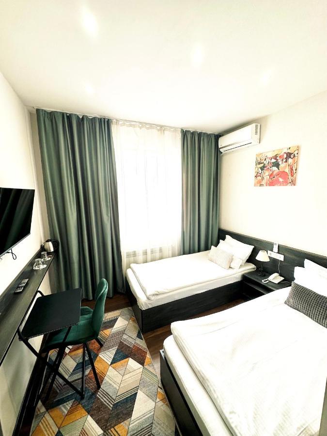 NAVA Hotel Jerevan Buitenkant foto