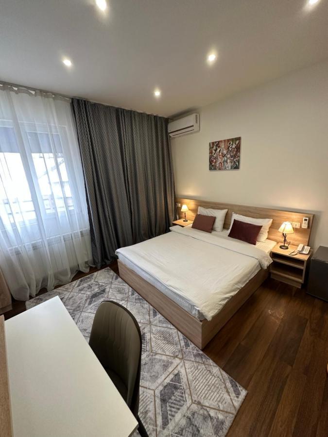 NAVA Hotel Jerevan Buitenkant foto