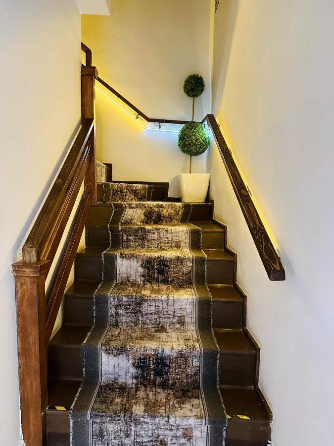 NAVA Hotel Jerevan Buitenkant foto