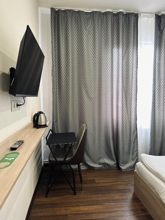 NAVA Hotel Jerevan Buitenkant foto