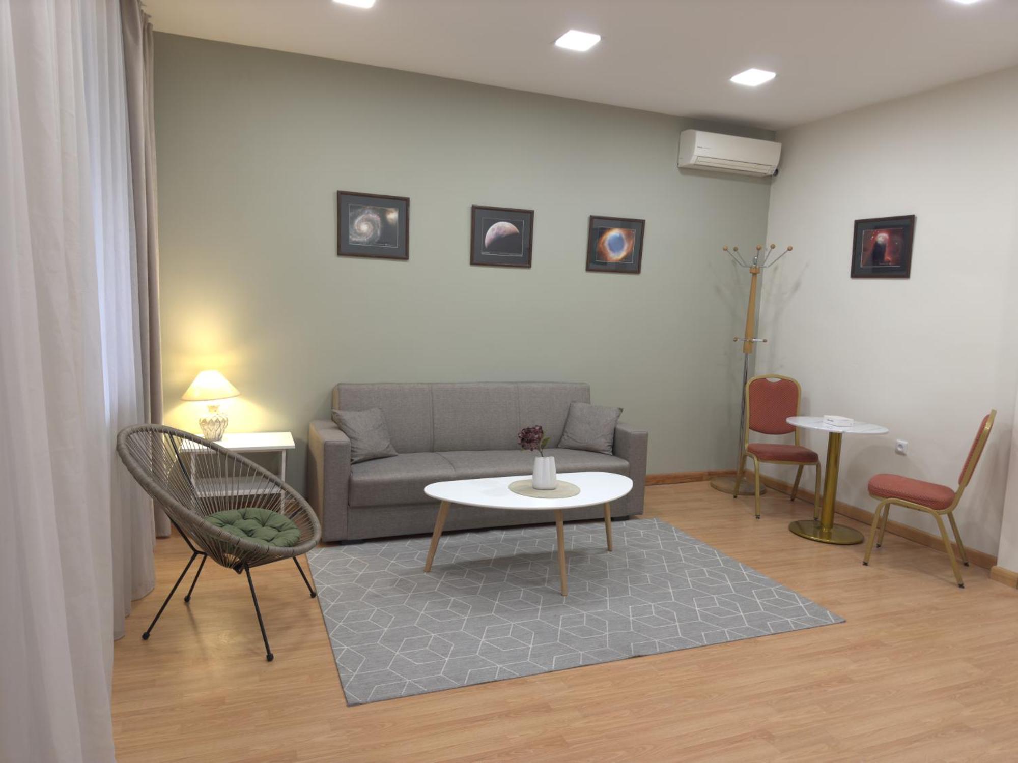 NAVA Hotel Jerevan Buitenkant foto