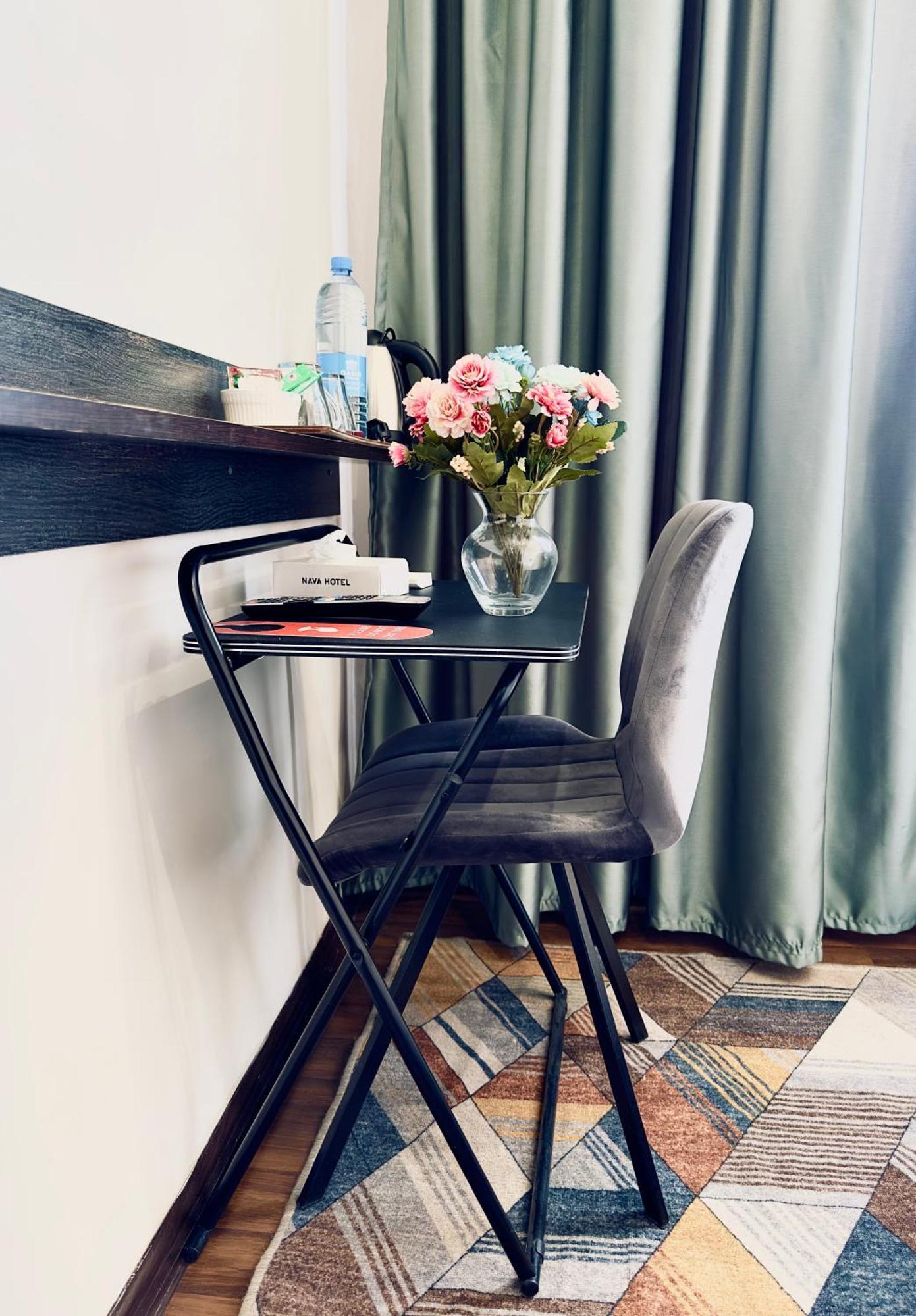 NAVA Hotel Jerevan Buitenkant foto