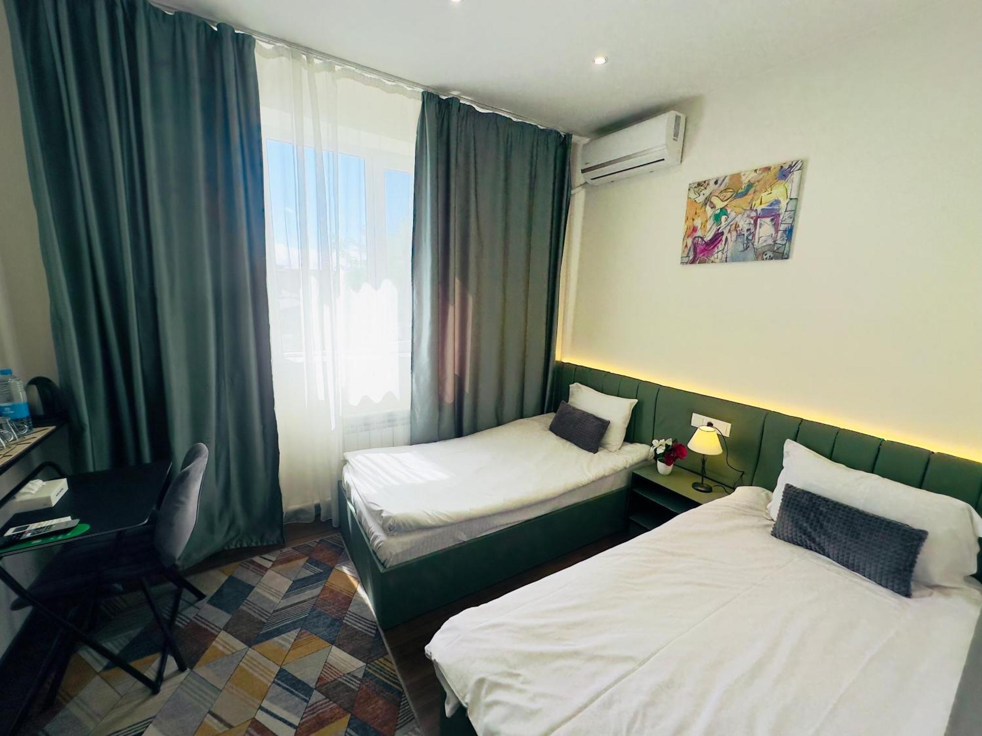 NAVA Hotel Jerevan Buitenkant foto