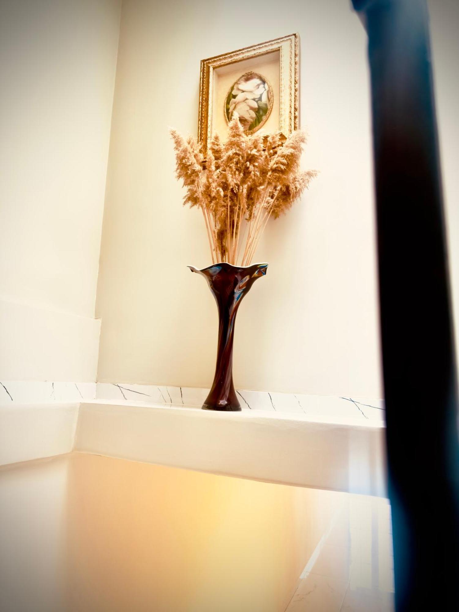NAVA Hotel Jerevan Buitenkant foto